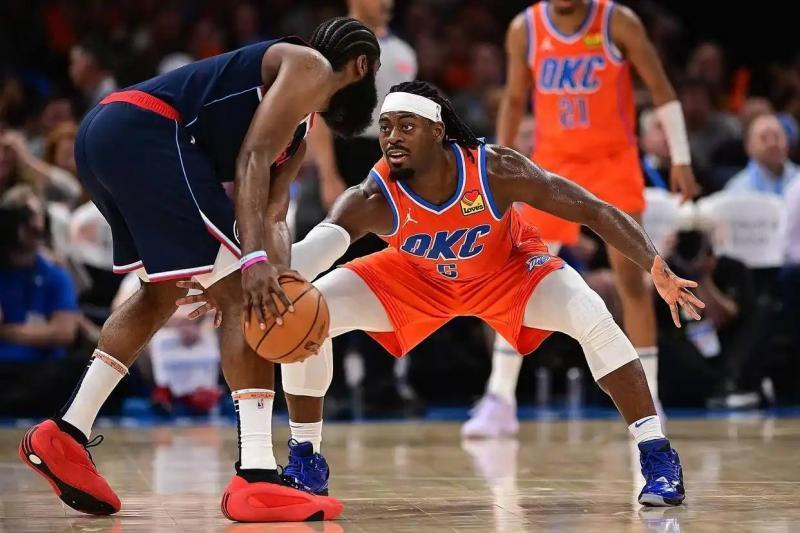 特别是在马 特别是在马