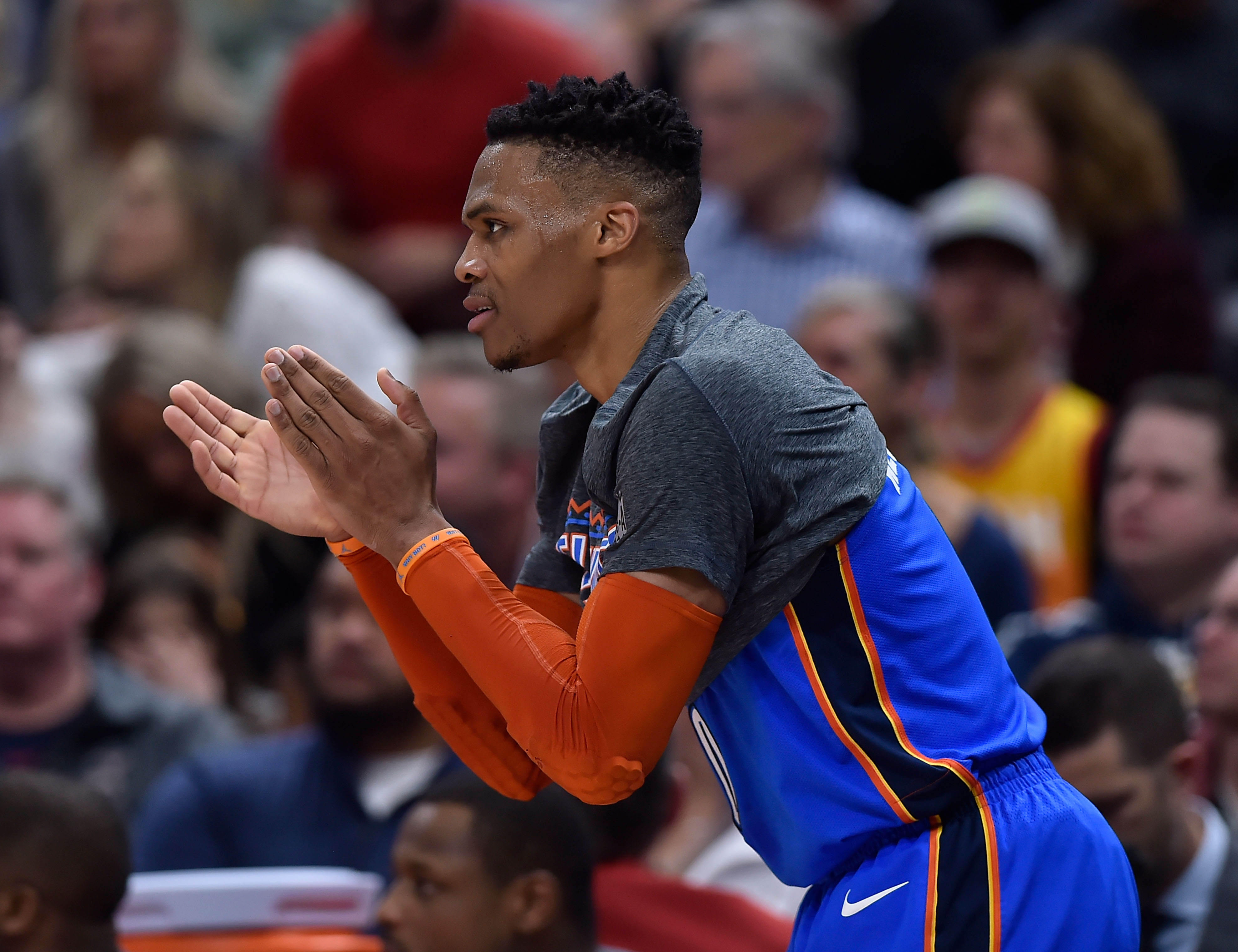 湖人新签中锋凯勒-凯利，期待他的表现