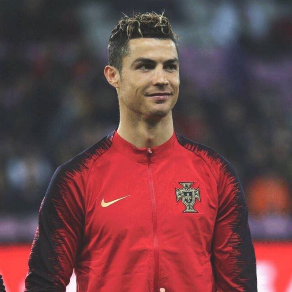 整体线条凌 整体线条凌