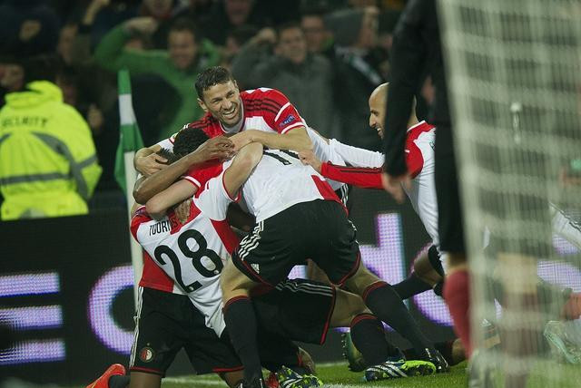 V4电竞节：Gambit击败Entropiq夺得冠军