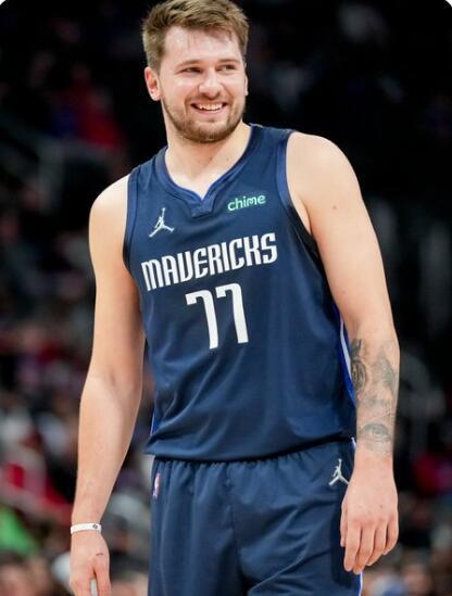 追手往往是 追手往往是