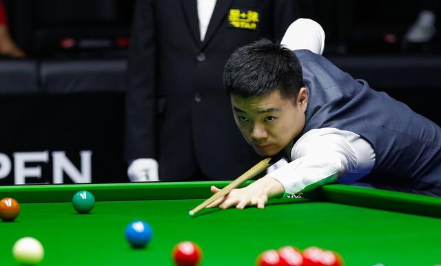 英超综合：布莱顿逼平曼城